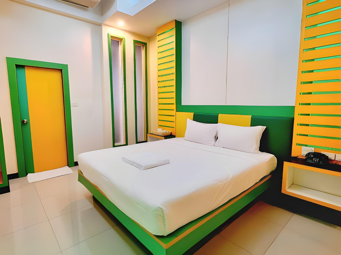 Bedroom 4, Hi-end Sriracha Resort & Hotel, Si Racha