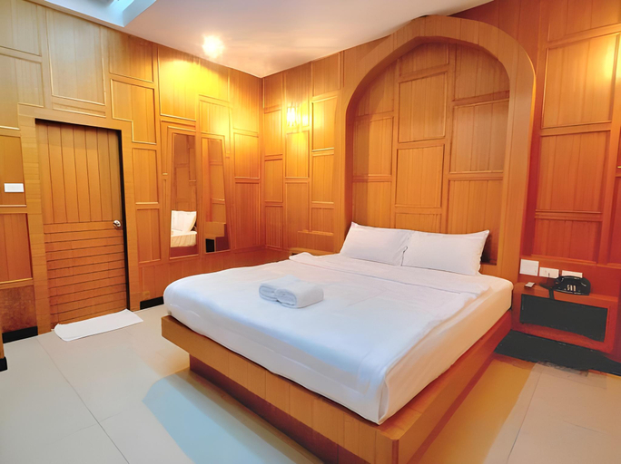 Bedroom 3, Hi-end Sriracha Resort & Hotel, Si Racha