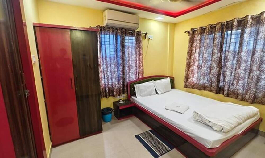 Room 3, Fabhotel Asha Inn, North 24 Parganas