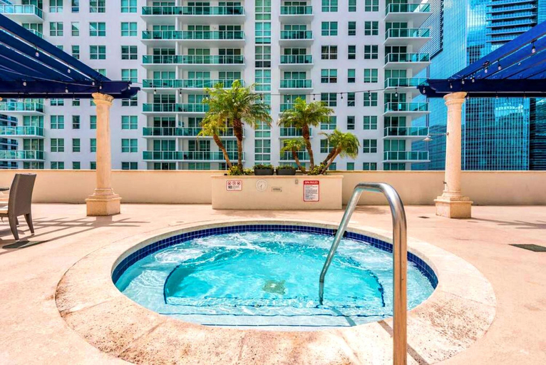 Sport & Beauty 2, Modern Brickell Condo with Ocean & City Views, Miami-Dade