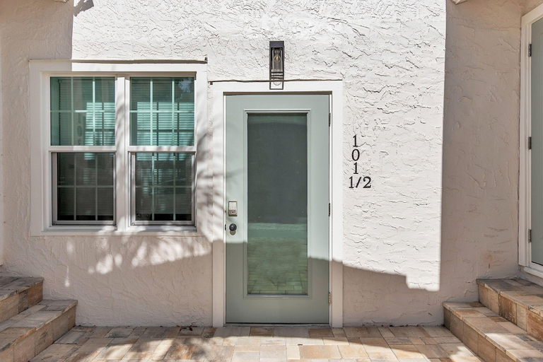 Exterior detail 3, La Barra #101, Pinellas