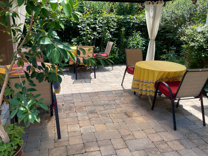 Food & Drinks, Globetrotters B&B, Niagara