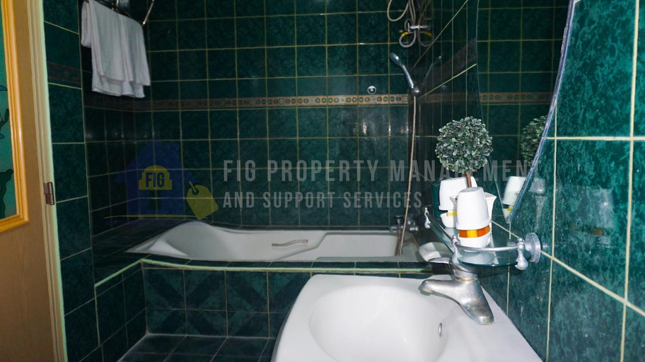 Bathroom 3, Private Resort in Laguna: Casita de Ruby, Bay