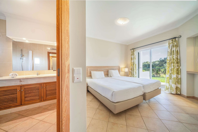 Bedroom 3, Clube Albufeira Garden Village, Albufeira