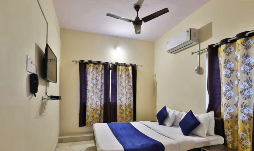 Room 4, Hotel KDM, Rajkot
