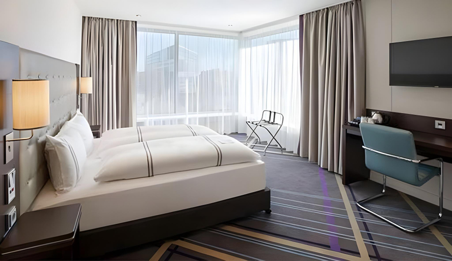 Bedroom 3, Premier Inn Köln City Süd, Köln