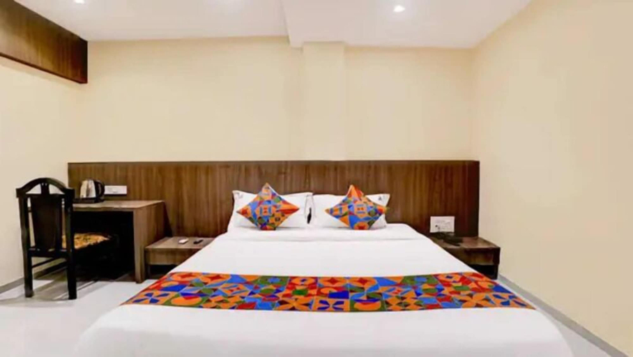 Room 2, Fabhotel Casa Royal Residency, Mumbai Suburban