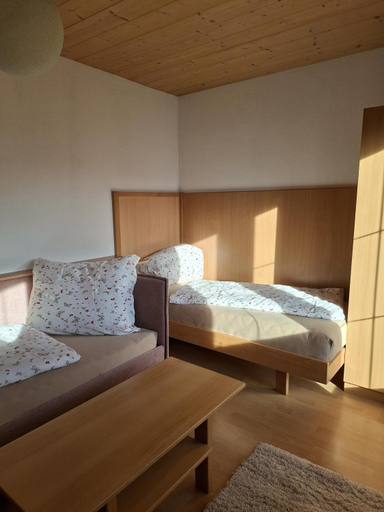 Bedroom 2, Appartement Geisler, Schwaz