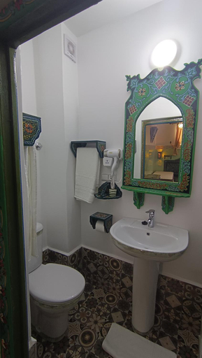 Bathroom 2, Riad Las Mil y una Noches, Tétouan
