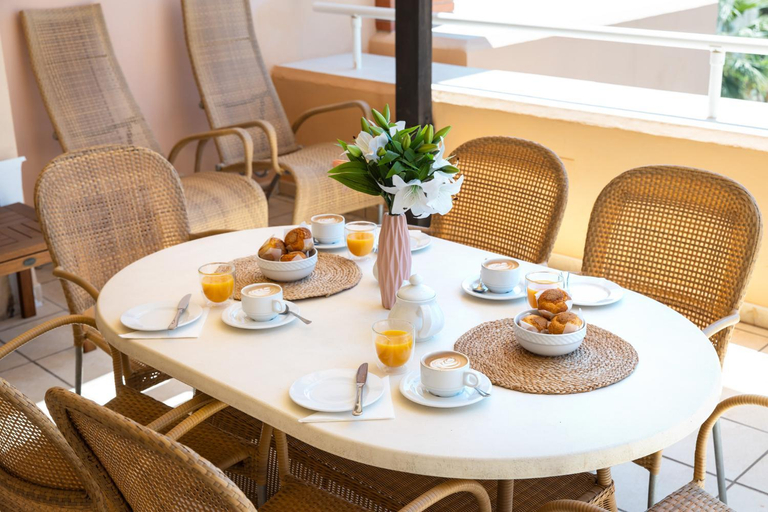Food & Drinks 5, Malibu Mansions by the beach by ALFRESCO STAYS, Málaga