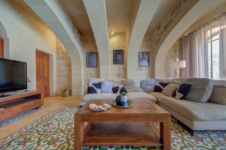 3, Klementa the Private Villa with Pool in Għarb Gozo