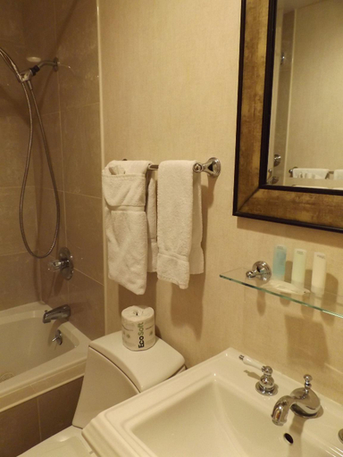 Bathroom 3, Windjammer Lodge, Saint Lawrence