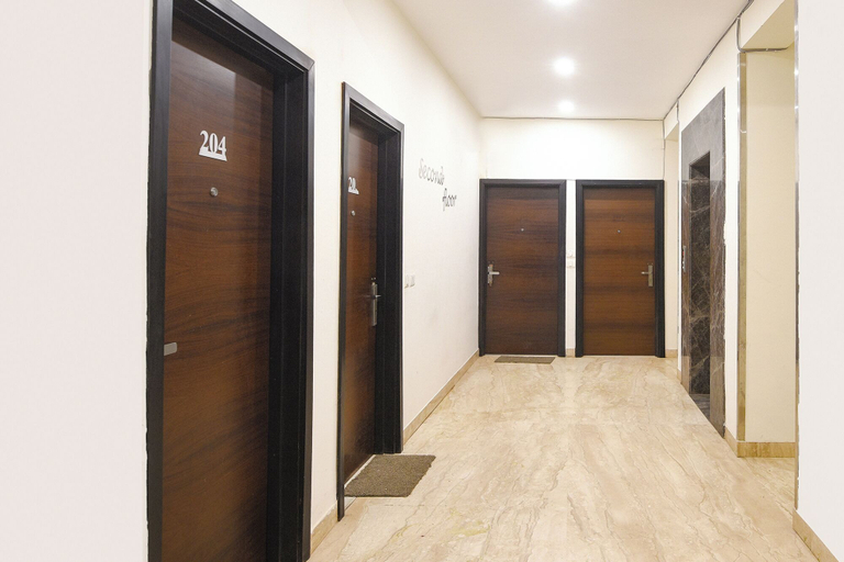 Lobby 5, FabHotel Monsella, Gurgaon