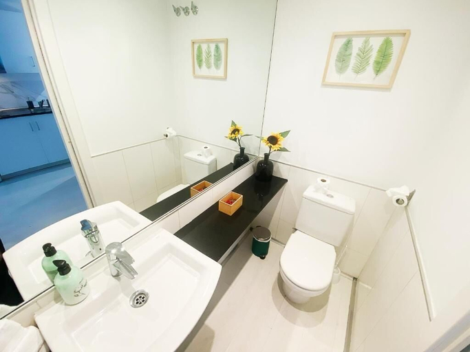 Bathroom, Oshun Madrid Norte II, Madrid