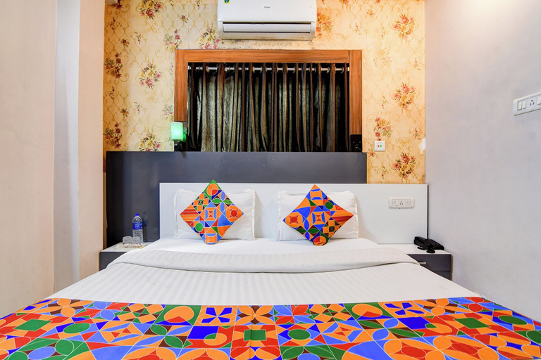 Room 3, Fabhotel Royal Plaza, South 24 Parganas