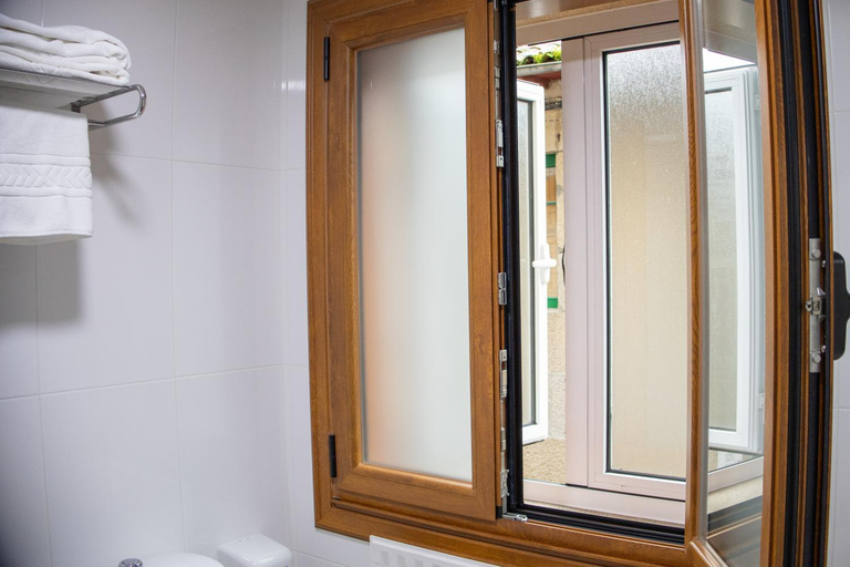 Bathroom, Hotel Restaurante Ruas, Pontevedra