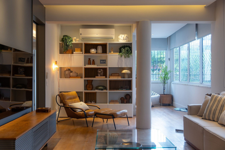 Living area 4, Leblon | 3 Quartos, 2 min da Praia - por Casapē Rio, Rio de Janeiro
