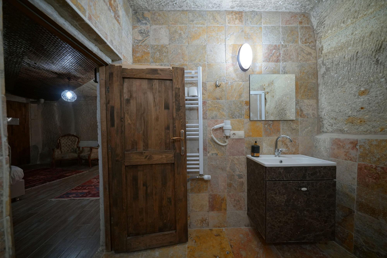 Bathroom 5, Adelya Cave Hotel, Nevşehir