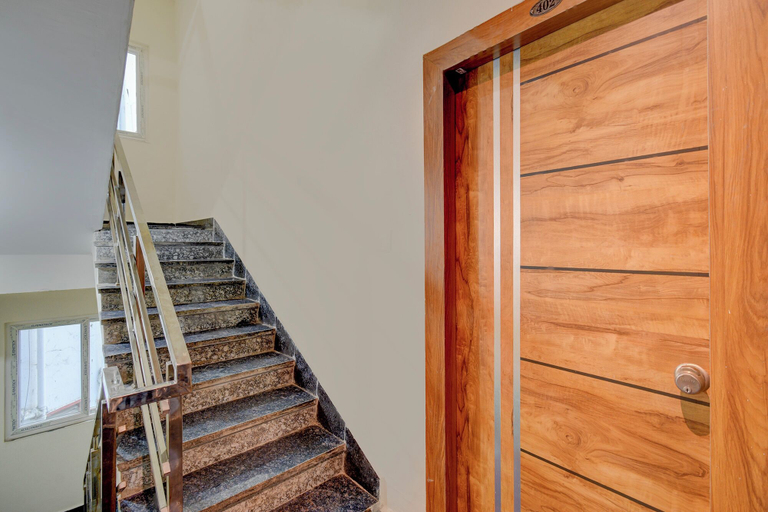 Staircase 4, Fabhotel Heaven 75, Hyderabad