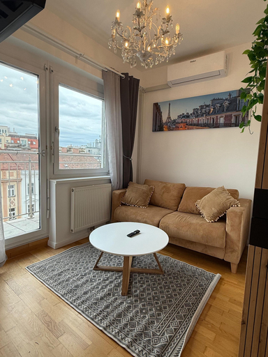 Room 4, Stylish 1BR Apt Balcony AC City Center, Wien