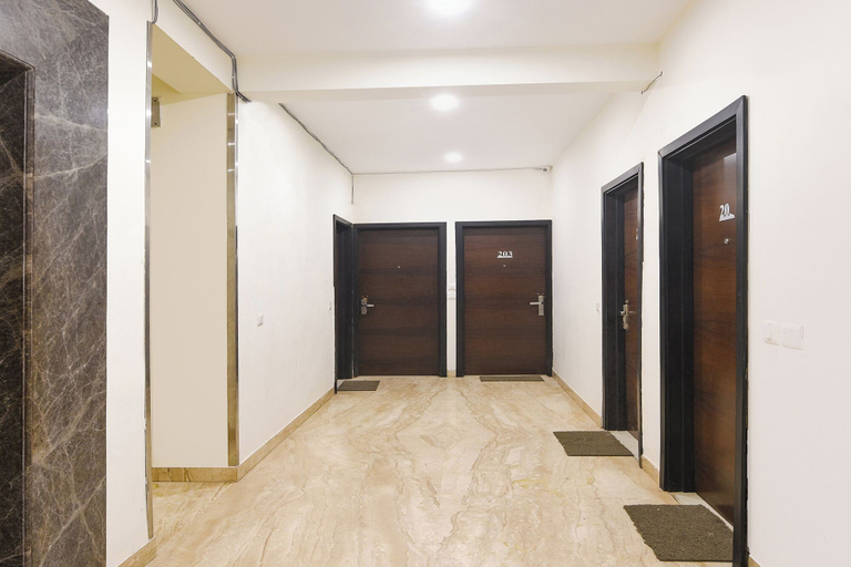 Lobby 2, FabHotel Monsella, Gurgaon