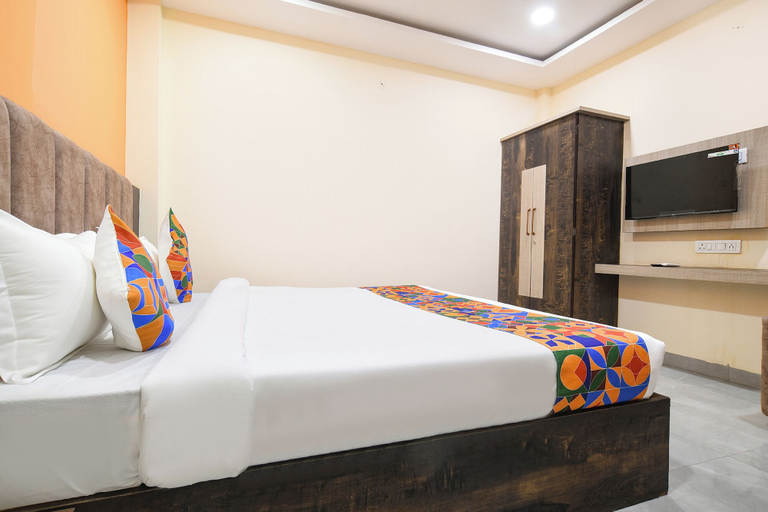 Room 5, Fabhotel Kavish Villa, Indore