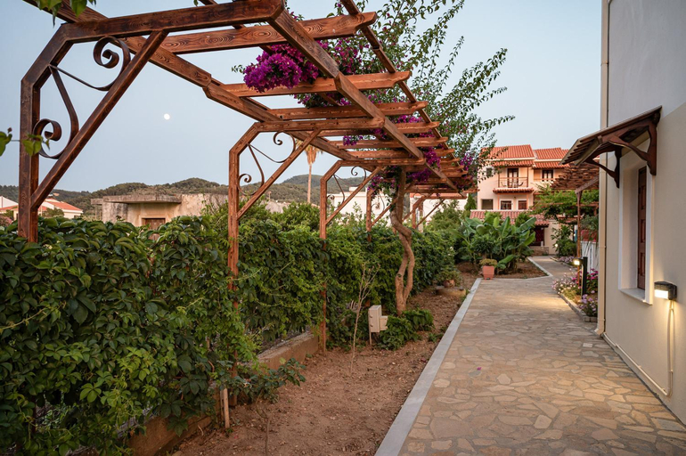 Others 4, Hotel Athena, North Aegean