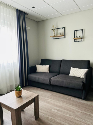 Others 4, Hotel Kodde, Veere