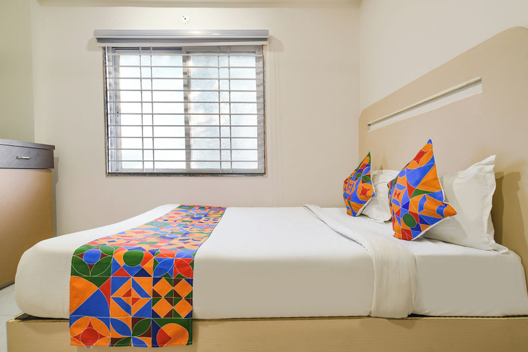 Room 5, Via Mishti Palace, Indore