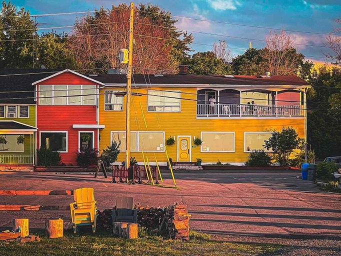 3, Hotel Wolfe Island, Lake Ontario