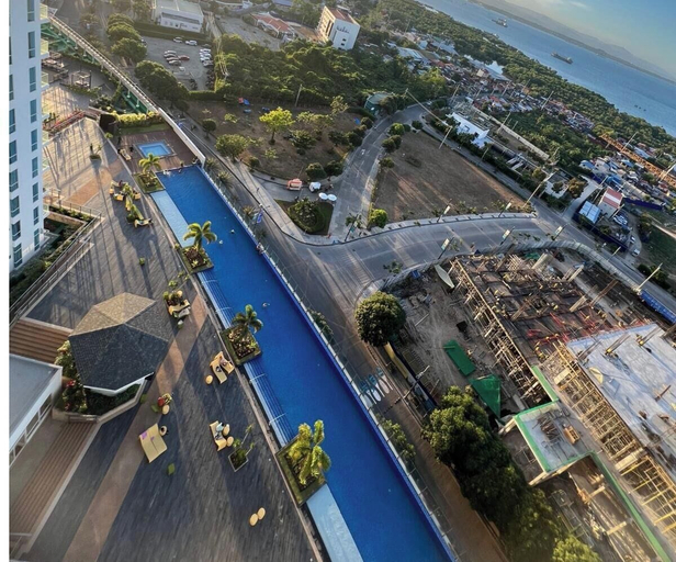 Infinity pool, Studio Seaview at Mactan Newtown, Lapu-Lapu City