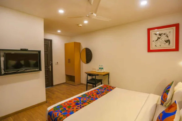 Room 4, Fabhotel Zenora, Pune