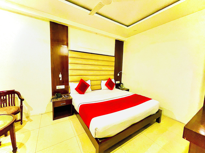 Room 3, The Yuvraj By LIVIQ, Delhi