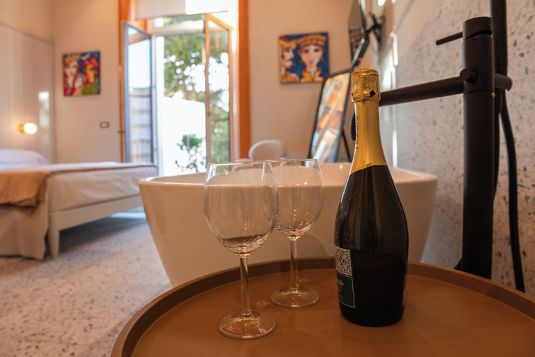 Room 5, Des Bains Chambre & Suite, Catania