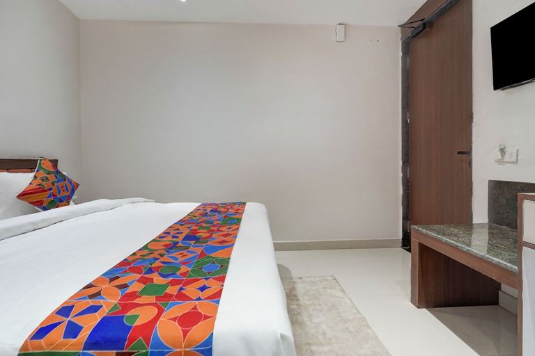 Room 3, Fabhotel Eraya, Varanasi