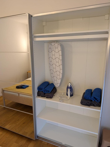Bedroom 2, Calea Victoriei Gem - Ultracentral Apartment Properties- 1 and 2 Bedrooms, Municipiul Bucuresti
