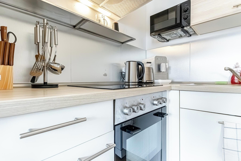 Private kitchen 4, Stylish 1BR 1LR Vienna Center Homes, Wien