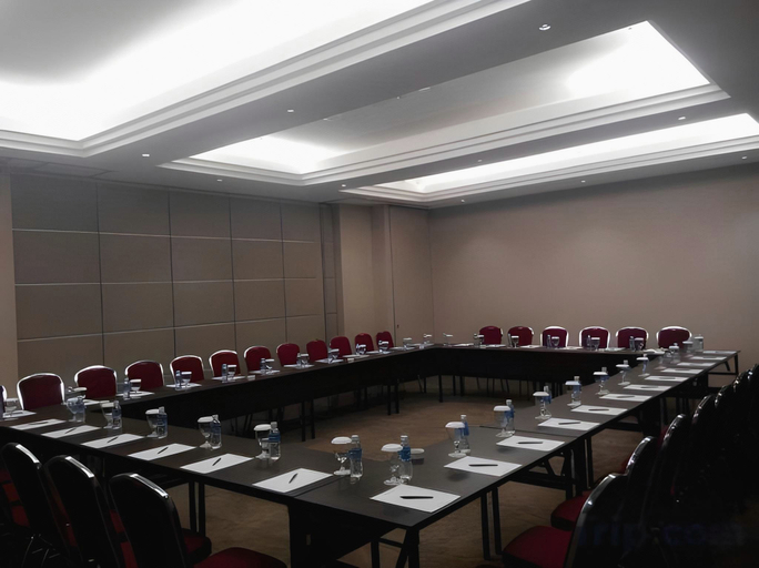 Business Facilities, Zest Hotel Airport Jakarta, Tangerang