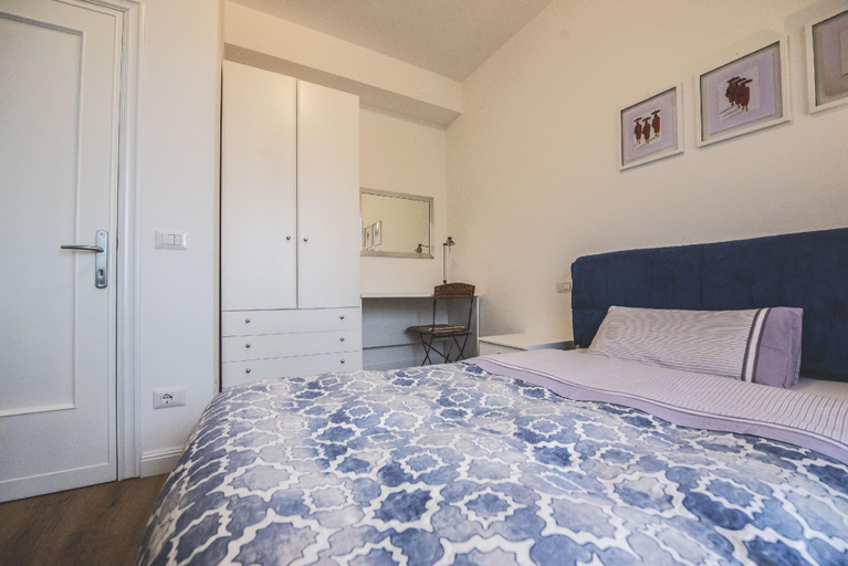 Bedroom 2, B&B Il Girasole, Perugia