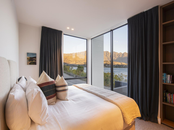 Bedroom, Lakeside on Park Street - Villa by MajorDomo, Queenstown-Lakes