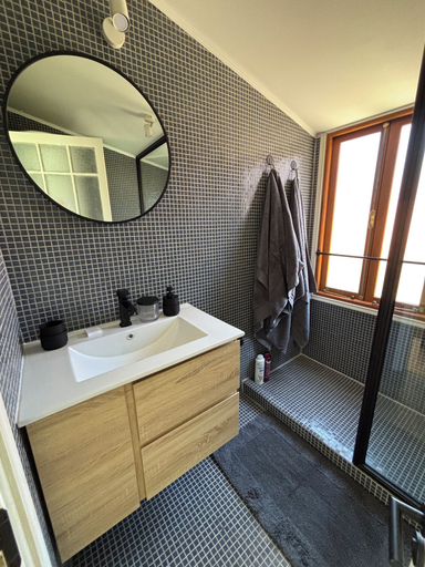 Bathroom, Departamento San Enrique, Valparaíso