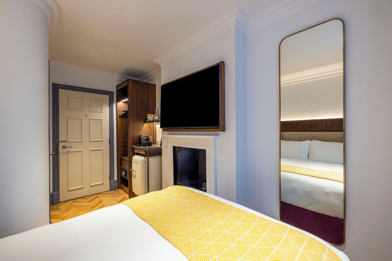 Room 5, Bertrand's Townhouse, London