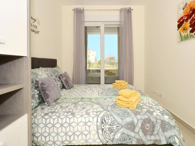 Bedroom 2, Apartment Sunshine Trogir - Three Bedroom Apartment with Balcony, Seget