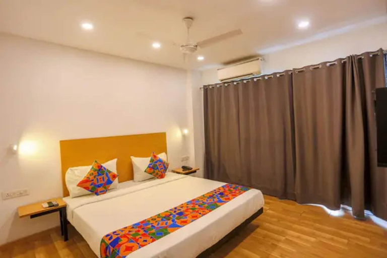 Room 5, Fabhotel Mahal, Delhi