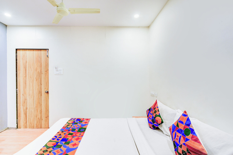Room 2, Fabhotel White Ridge Chaitanyapuri, Ranga Reddy