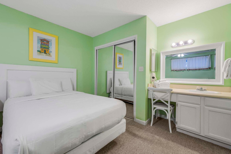 Bedroom 2, Sugar Beach 328, Baldwin