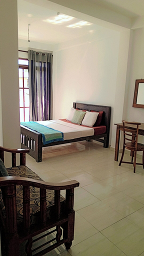 Room 5, Amani Lakeside, Panadura