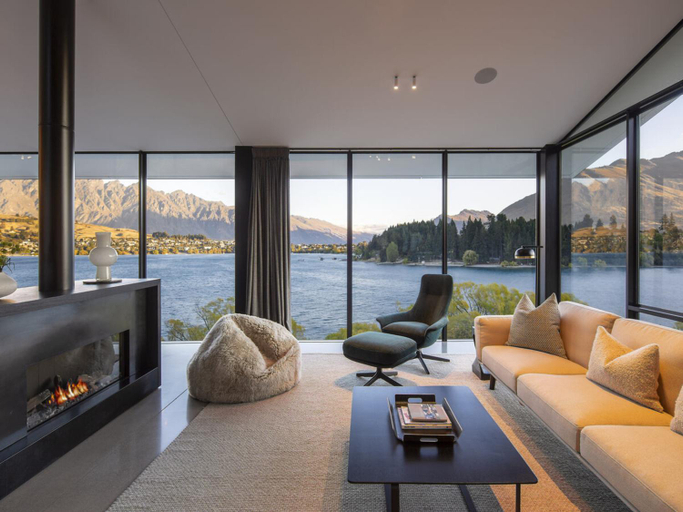 2, Lakeside on Park Street - Villa by MajorDomo, Queenstown-Lakes
