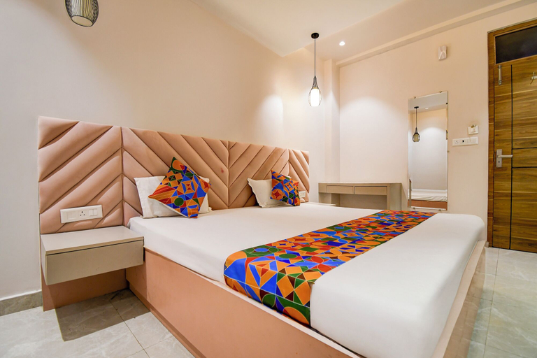 Room 5, Via Ashirwad, Lucknow