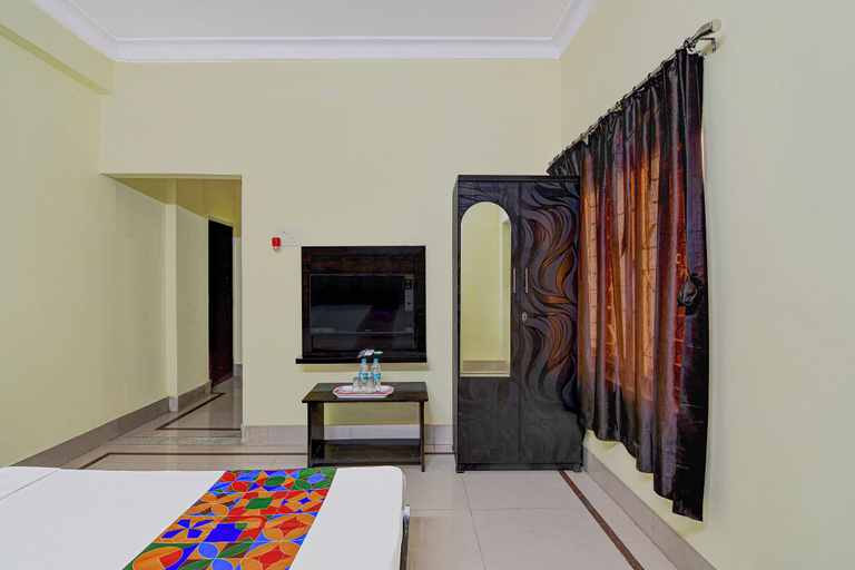 Room 4, Fabhotel Maa Tara I, North 24 Parganas